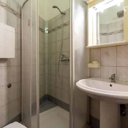 Edi Mit Zwei Balkonen By Interhome